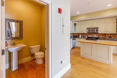 310 Court St #2, Plymouth, MA 02360 - Photo 5