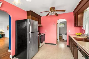 14 Wilson Rd, Wakefield, MA 01880 - Photo 3