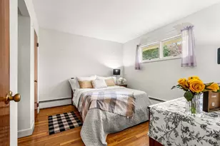 14 Wilson Rd, Wakefield, MA 01880 - Photo 9