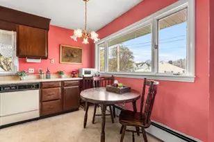 14 Wilson Rd, Wakefield, MA 01880 - Photo 5