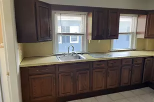 14 Prentice St, Worcester, MA 01604 - Photo 5