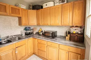 85 Harlem St, Worcester, MA 01610 - Photo 7