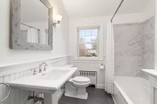 25 Lakeview Ave, Holbrook, MA 02343 - Photo 15