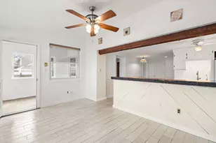 25 Lakeview Ave, Holbrook, MA 02343 - Photo 21
