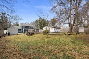 25 Lakeview Ave, Holbrook, MA 02343 - Photo 35
