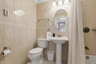 13 Bowdoin St, Boston, MA 02114 - Photo 9