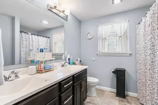 35 Boutelle St, Leominster, MA 01453 - Photo 25