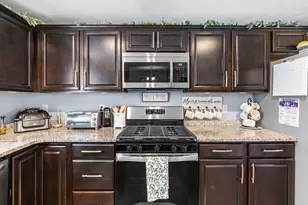 35 Boutelle St, Leominster, MA 01453 - Photo 3