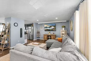35 Boutelle St, Leominster, MA 01453 - Photo 13