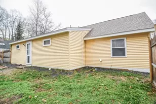 51 Richardson Ave, Dracut, MA 01826 - Photo 21