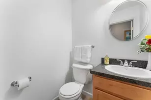 1 Hayward St, Ipswich, MA 01938 - Photo 7