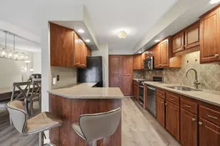 68 South Quinsigamond Ave, Shrewsbury, MA 01545 - Photo 9