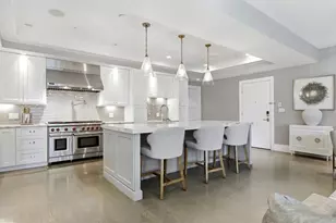 621 E 1st St, Boston, MA 02127 - Photo 5