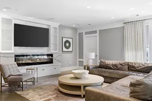 621 E 1st St, Boston, MA 02127 - Photo 11