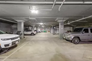 621 E 1st St, Boston, MA 02127 - Photo 35