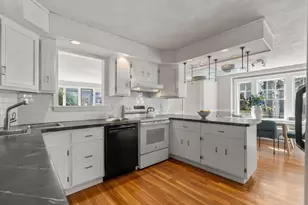 156 Waverly St, Arlington, MA 02476 - Photo 13