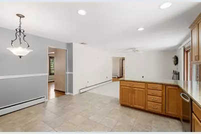 105 Starr Ave, Lowell, MA 01852 - Photo 5