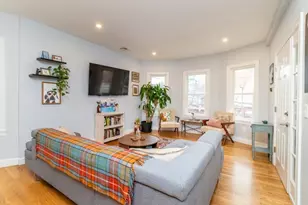 870 South St, Boston, MA 02131 - Photo 3