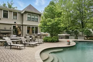 4 Abbott Lane, Bedford, MA 01730 - Photo 33
