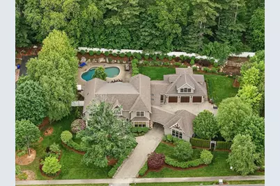 4 Abbott Ln, Bedford, MA 01730 - Photo 1