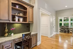 4 Abbott Lane, Bedford, MA 01730 - Photo 9