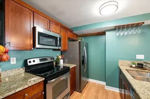 240 Jackson St, Lowell, MA 01852 - Photo 11