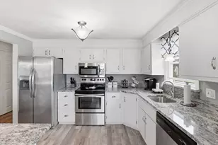 11 Duffy Dr, Taunton, MA 02780 - Photo 15