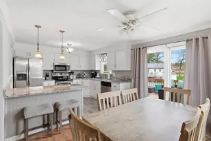 11 Duffy Dr, Taunton, MA 02780 - Photo 11