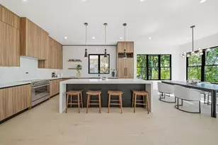 28 Chandler Pl, Newton, MA 02464 - Photo 5