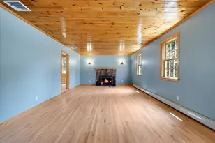 220 Mattapoisett Rd, Rochester, MA 02770 - Photo 11