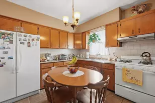 62 Topham St, New Bedford, MA 02746 - Photo 7