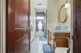62 Topham St, New Bedford, MA 02746 - Photo 23