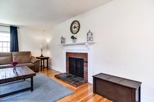 15 Maple Ln, Framingham, MA 01702 - Photo 7