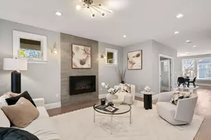1935 Commonwealth Ave, Newton, MA 02466 - Photo 5