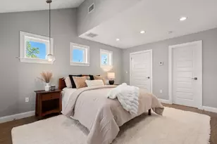 1935 Commonwealth Ave, Newton, MA 02466 - Photo 19