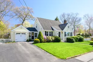 7 Arbutus Ave, Braintree, MA 02184 - Photo 3