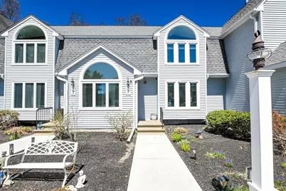 35 Pilgrim Village Rd #403, Taunton, MA 02780 - Photo 1