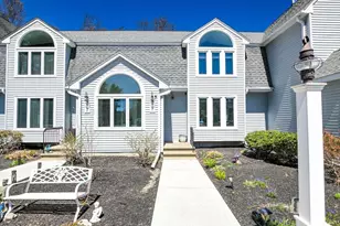 35 Pilgrim Village Rd, Taunton, MA 02780 - Photo 1