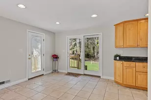 43 Perley Ave, Peabody, MA 01960 - Photo 9
