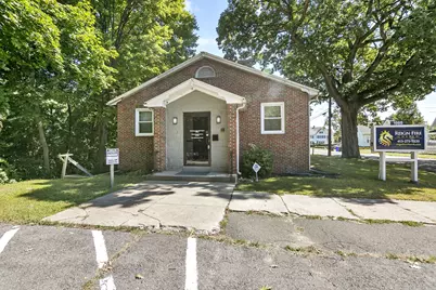 1060 Worcester St, Springfield, MA 01151 - Photo 3