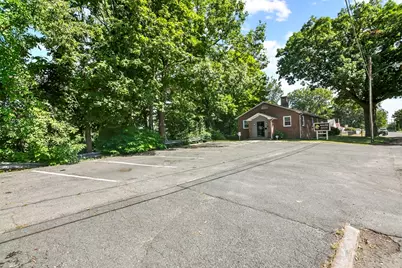 1060 Worcester St, Springfield, MA 01151 - Photo 17
