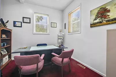 1060 Worcester St, Springfield, MA 01151 - Photo 5