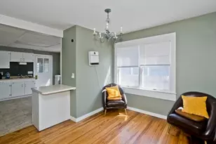 32 Chateaugay St, Chicopee, MA 01020 - Photo 23