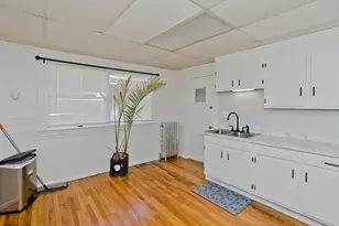 32 Chateaugay St, Chicopee, MA 01020 - Photo 19