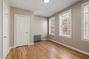 82 Phillips St, Boston, MA 02114 - Photo 13