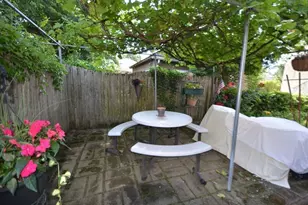 11 Hobson St, Boston, MA 02135 - Photo 35