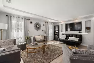 581 California St, Newton, MA 02460 - Photo 5