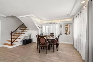 581 California St, Newton, MA 02460 - Photo 9