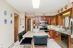 191 Fairway Dr, Seekonk, MA 02771 - Photo 3