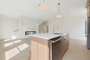 257 R Market St, Boston, MA 02135 - Photo 3